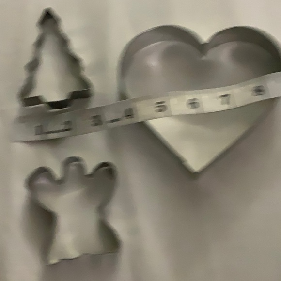 Vintage 4’ Heart, Mini 3’ Tree & Ghost Cookie Cutters  EUC - Picture 3 of 6
